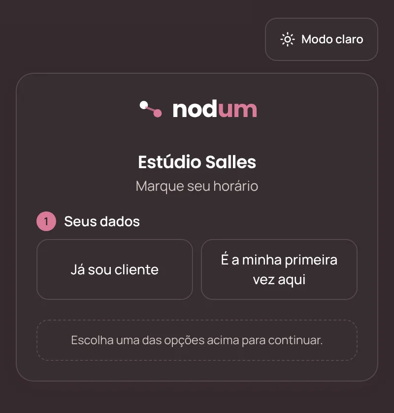 Página de agendamento online do estúdio no celular: a cliente escolhe se já é cliente ou é a primeira vez